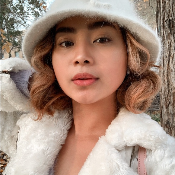 Meet your Posher, Enaira - Picture 1 of 1